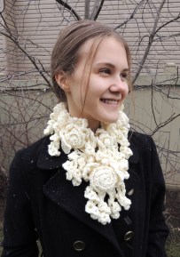 Rose Onie Bulky Scarf Ivory
