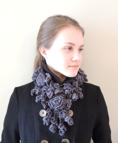 Rose Onie Bulky Scarf Grey/Mauve undertone