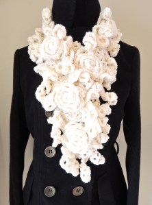 Rose Onie Bulky Scarf Ivory