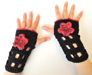 Shoji Cherry Blossom fingerless gloves